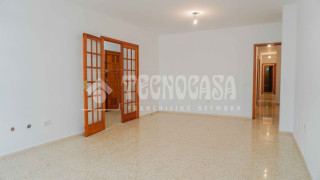 Piso en venta en puerta Canseco