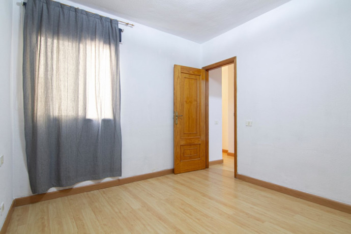 piso-en-venta-en-avenida-nuestra-senora-del-carmen-big-12