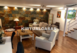 Chalet pareado en venta en calle Acorán