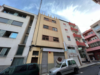 Piso en venta en calle de Cairasco, 13