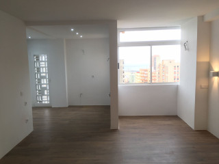 Piso en venta en calle de Calderon de la Barca, 8