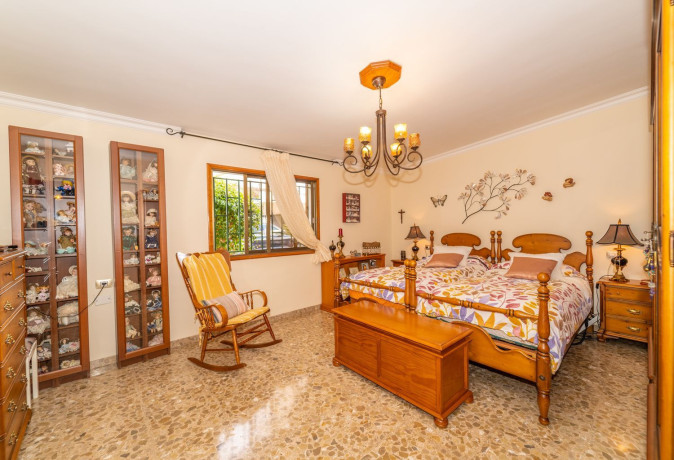 casa-o-chalet-independiente-en-venta-en-calle-juan-de-vera-34-big-10