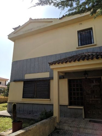 casa-o-chalet-independiente-en-venta-en-calle-roque-nublo-27-big-2