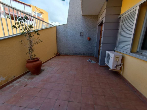 chalet-adosado-en-venta-en-san-isidro-big-21