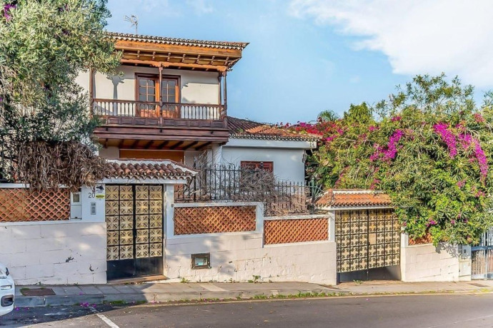 casa-o-chalet-independiente-en-venta-en-calle-parque-de-las-flores-sn-big-1