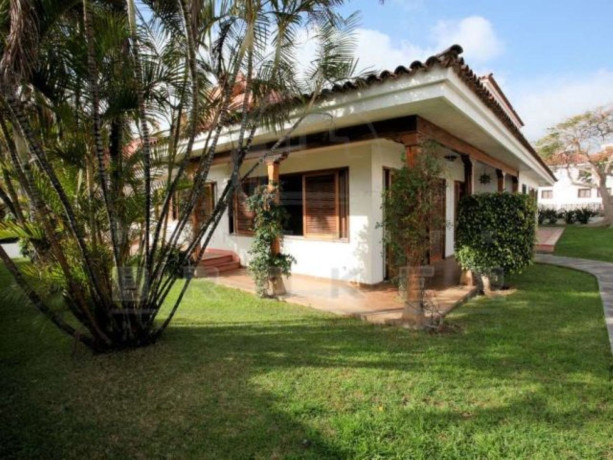 casa-o-chalet-independiente-en-venta-en-distrito-botanico-big-10