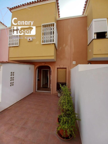 chalet-adosado-en-venta-en-torviscas-centro-y-alto-big-2