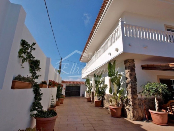 casa-o-chalet-en-venta-en-guia-de-isora-big-28