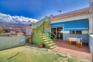 Chalet adosado en venta en Playa San Juan