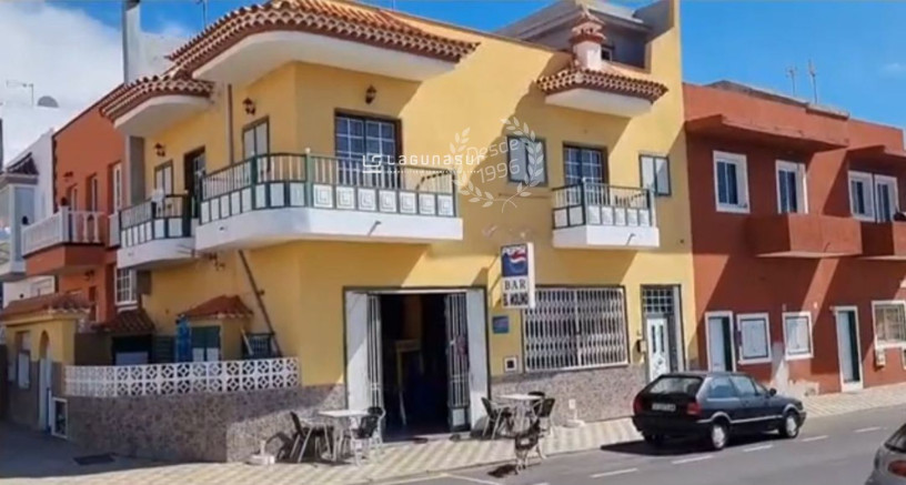 casa-o-chalet-en-venta-en-calle-el-basalto-big-1