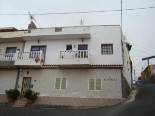 Piso en venta en calle Tajinaste, 2