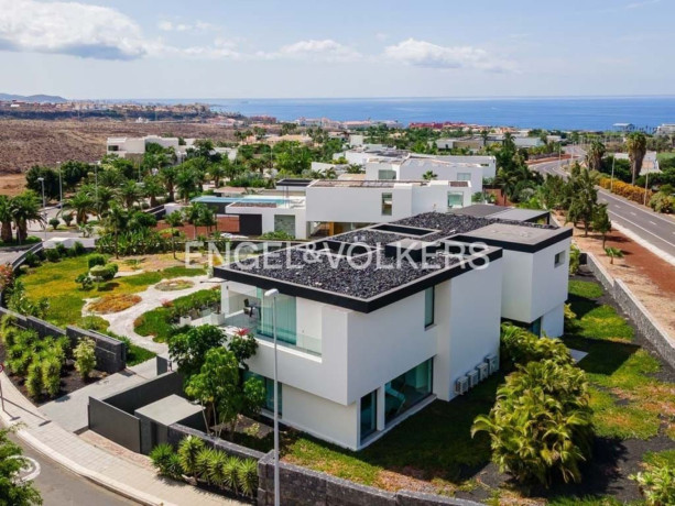 casa-o-chalet-en-venta-en-la-caleta-big-5