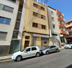 Piso en venta en calle de Cairasco, 13