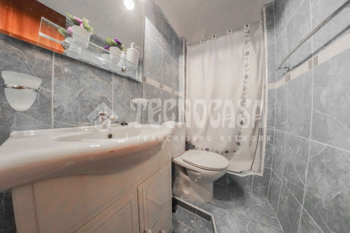 piso-en-venta-en-angel-guimera-big-21