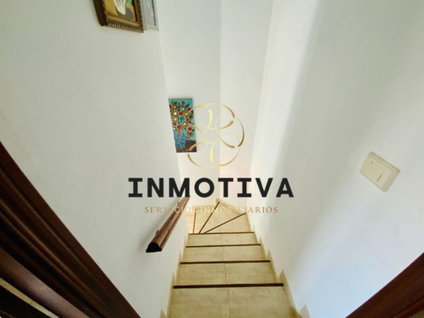 chalet-adosado-en-venta-en-unamuno-big-12