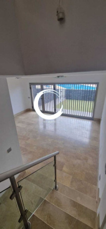 duplex-en-venta-en-calle-cornical-big-5