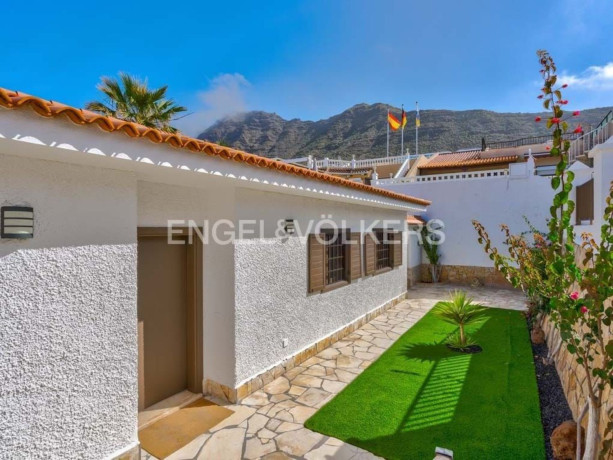 casa-o-chalet-en-venta-en-acantilados-de-los-gigantes-big-9