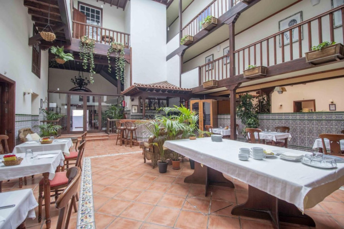 casa-o-chalet-independiente-en-venta-en-calle-hermano-apolinar-27-big-9