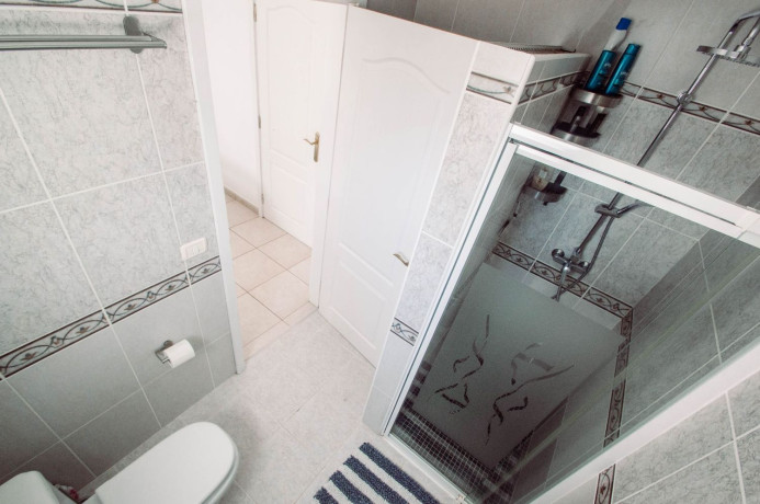 chalet-adosado-en-venta-en-golf-del-sur-amarilla-golf-big-21