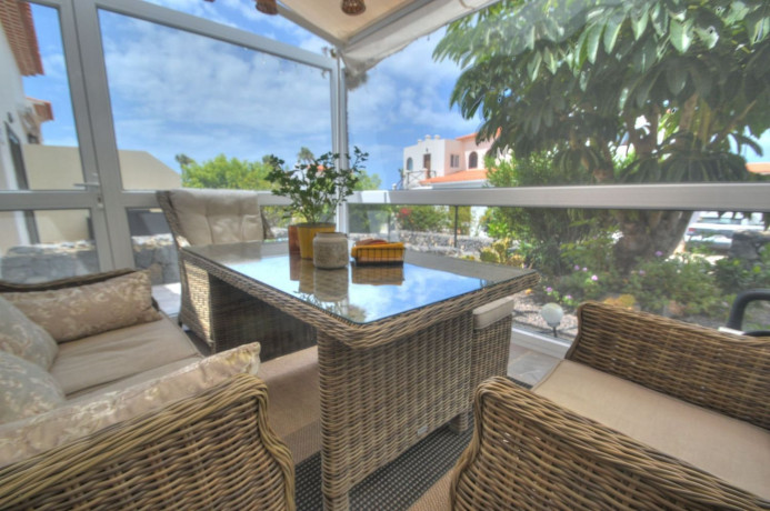 chalet-adosado-en-venta-en-golf-del-sur-amarilla-golf-big-0
