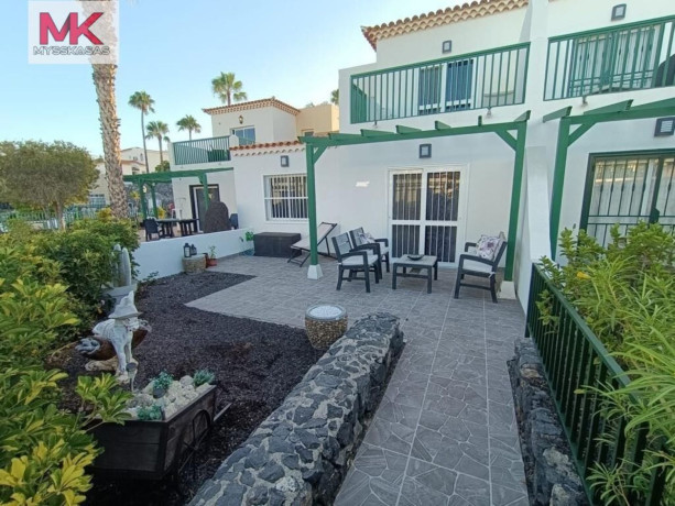 chalet-adosado-en-venta-en-golf-del-sur-amarilla-golf-big-24