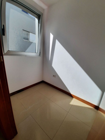 piso-en-venta-en-calle-la-gorvorana-big-13