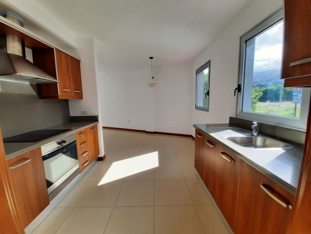 piso-en-venta-en-calle-la-gorvorana-big-1