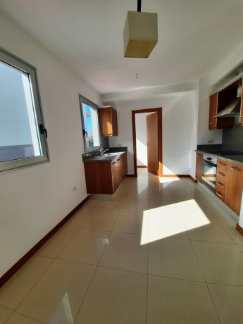 piso-en-venta-en-calle-la-gorvorana-big-7