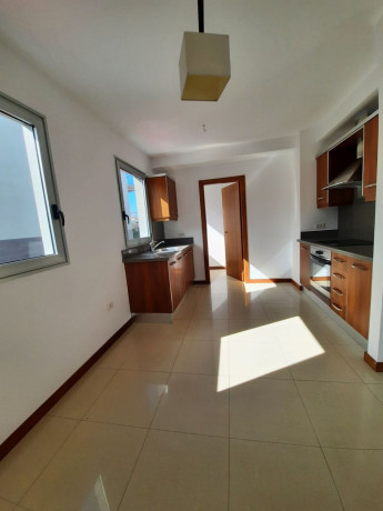 piso-en-venta-en-calle-la-gorvorana-big-10