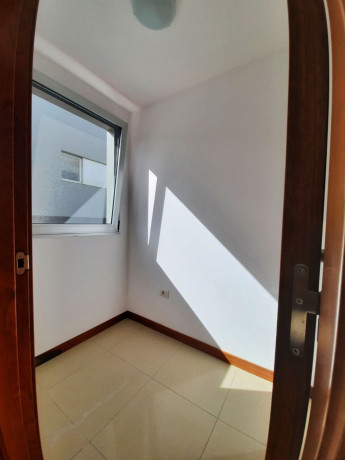 piso-en-venta-en-calle-la-gorvorana-big-12