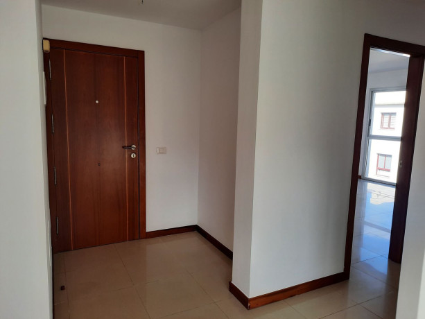 piso-en-venta-en-calle-la-gorvorana-big-17