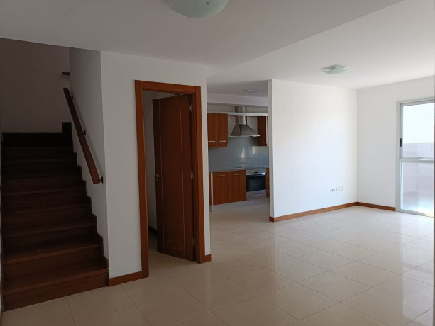 duplex-en-venta-en-calle-gorvorana-23-big-1