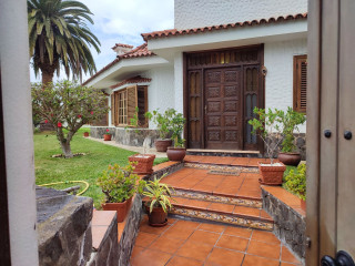 Casa o chalet independiente en venta en calle Ecuador